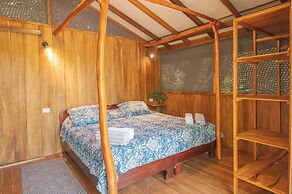 Los Vivos Beachfront Experience