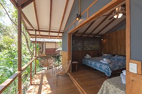 Los Vivos Beachfront Experience