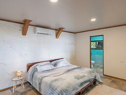 Los Vivos Beachfront Experience
