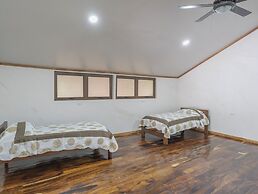 Los Vivos Beachfront Experience