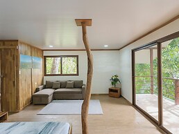 Los Vivos Beachfront Experience