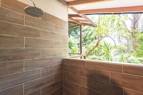 Los Vivos Beachfront Experience