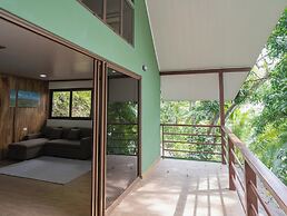 Los Vivos Beachfront Experience