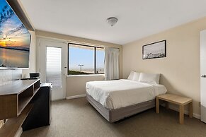 Oceanic Hotel