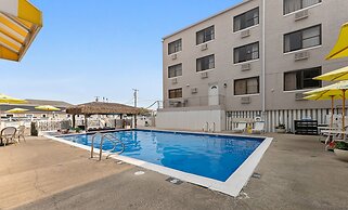 Oceanic Hotel