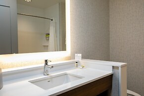 Holiday Inn Express Lethbridge Southeast by IHG