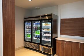 Holiday Inn Express Lethbridge Southeast by IHG