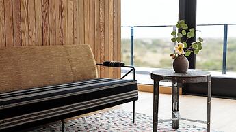 Austin Proper Hotel, a Member of Design Hotels