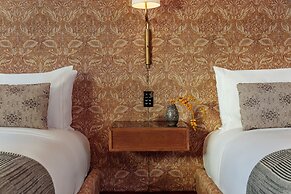 Austin Proper Hotel, a Member of Design Hotels
