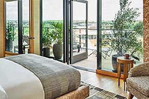 Austin Proper Hotel, a Member of Design Hotels