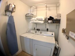 3BR Home wRooftop by Ideal Experience VR