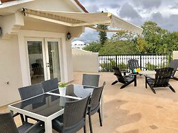 3BR Home wRooftop by Ideal Experience VR