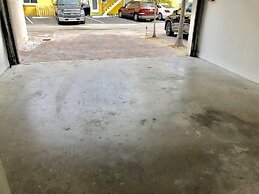 3BR Home wRooftop by Ideal Experience VR