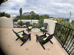 3BR Home wRooftop by Ideal Experience VR