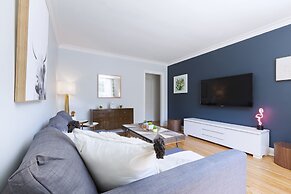 Bright 4-Bedroom in Forest Hill