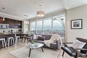 QuickStay - Modern 2-Bedroom Condo, Panoramic City Views
