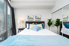 QuickStay - Luxurious 2-Bedroom Condo, Downtown Core