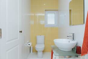 O House Ericeira Hills