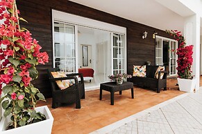 O House Ericeira Hills