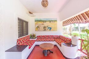 Villa Dora and Holly