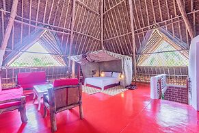 Villa Dora and Holly