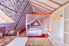 Villa Dora and Holly