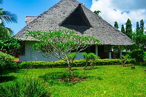 Villa Dora and Holly