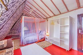 Villa Dora and Holly