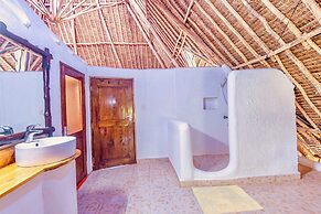 Villa Dora and Holly