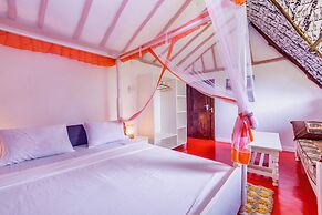 Villa Dora and Holly