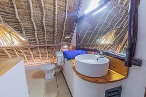 Villa Dora and Holly