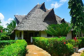 Villa Dora and Holly