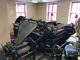 Caldwell Messenger Suites