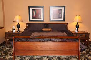 Caldwell Messenger Suites