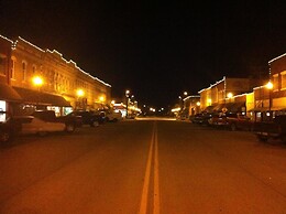 Caldwell Messenger Suites