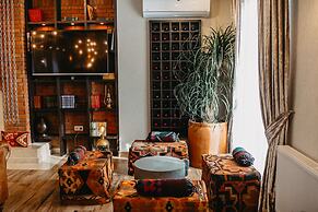 Seventeen Rooms