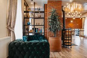 Seventeen Rooms