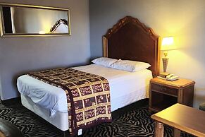 Castle Inn & Suites by OYO Lawton