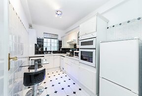 Cosy West End Flat min From Selfridges & Oxford st