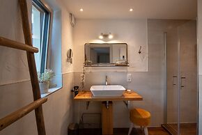 Rochter Apartments