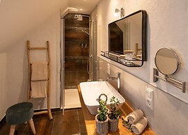 Rochter Apartments