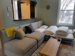 JstLikeHome - Downtown Suites