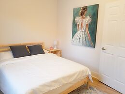 JstLikeHome - Downtown Suites