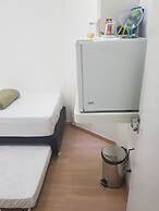 Quarto privativo em condomínio