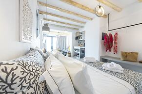 Aelia Suites Milos