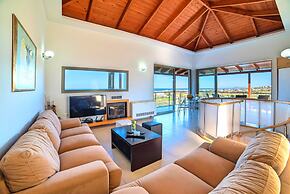 Secret Escape Villa With Heated Pool