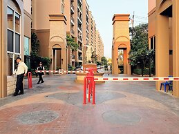 Atlantis Condo Resort by GPS