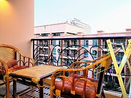 Atlantis Condo Resort by GPS