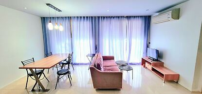 Atlantis Condo Resort by GPS