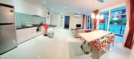 Atlantis Condo Resort by GPS